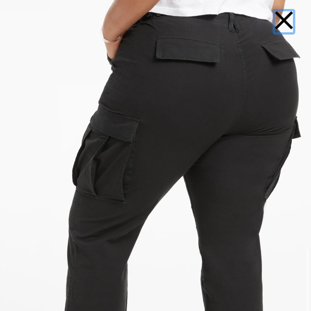 GOOD AMERICAN desert cargo pants